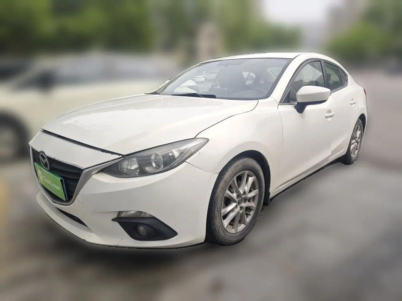 Mazda 3 Axela 2016 Sedan 1.5L Automatic Comfort Model — миниатюра 1