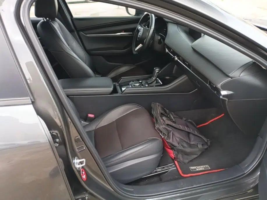 Mazda 3 Axela 2021 2.0L Automatic Zhiya Edition — миниатюра 19