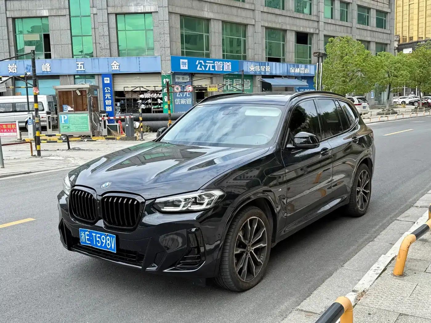 BMW X3 2023 Facelift xDrive30i Leading Edition M Sport Package — миниатюра 1