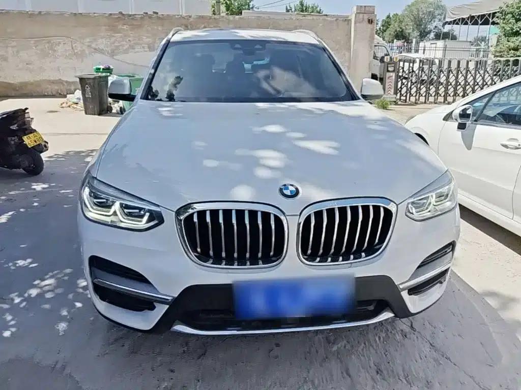 BMW X3 2021 xDrive28i Luxury Package — миниатюра 3