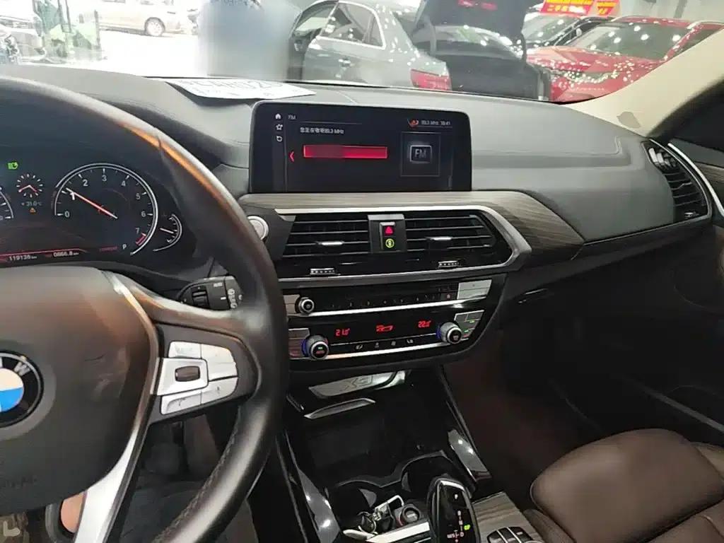 BMW X3 2019 xDrive28i Luxury Package — миниатюра 10