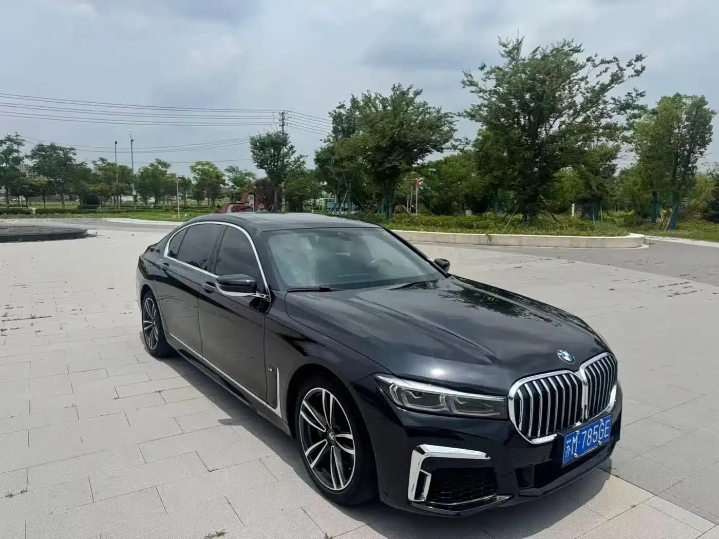 2019 BMW 7 Series Facelift 730Li M Sport Package — миниатюра 3