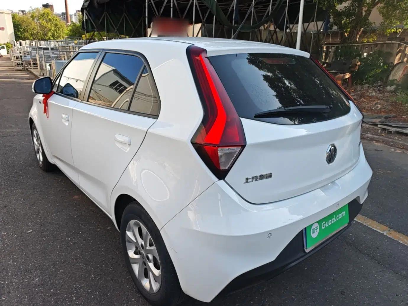 MG 3 2017 1.5L Automatic Smart Connect Elite Edition — миниатюра 4