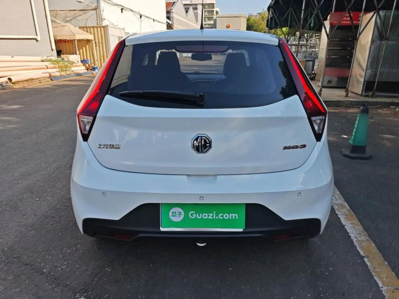 MG 3 2017 1.5L Automatic Smart Connect Elite Edition — миниатюра 5