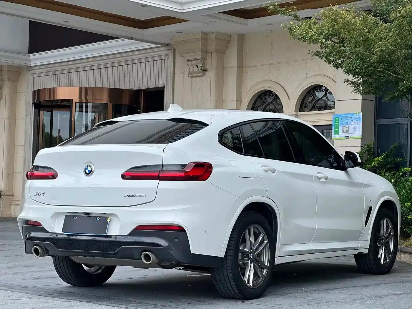 2020 BMW X4 xDrive25i M Sport Package — миниатюра 9