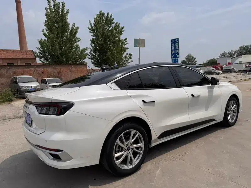 2022 Ford Mondeo Facelift EcoBoost 245 Luxury — миниатюра 6