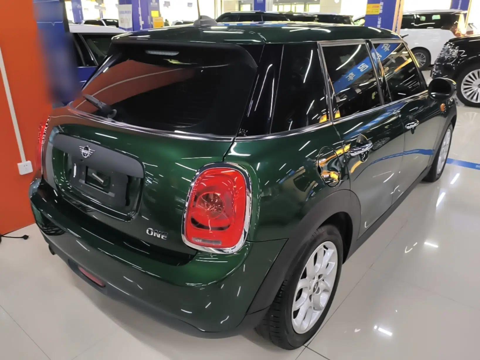 MINI 2018 1.5T ONE Five-Door Edition — миниатюра 6