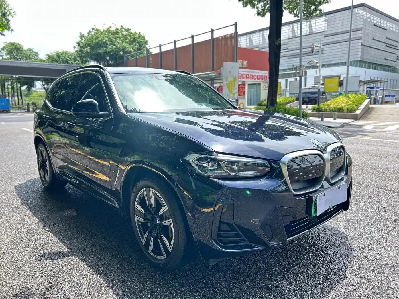 BMW iX3 2022 Facelift Leading Edition — миниатюра 5