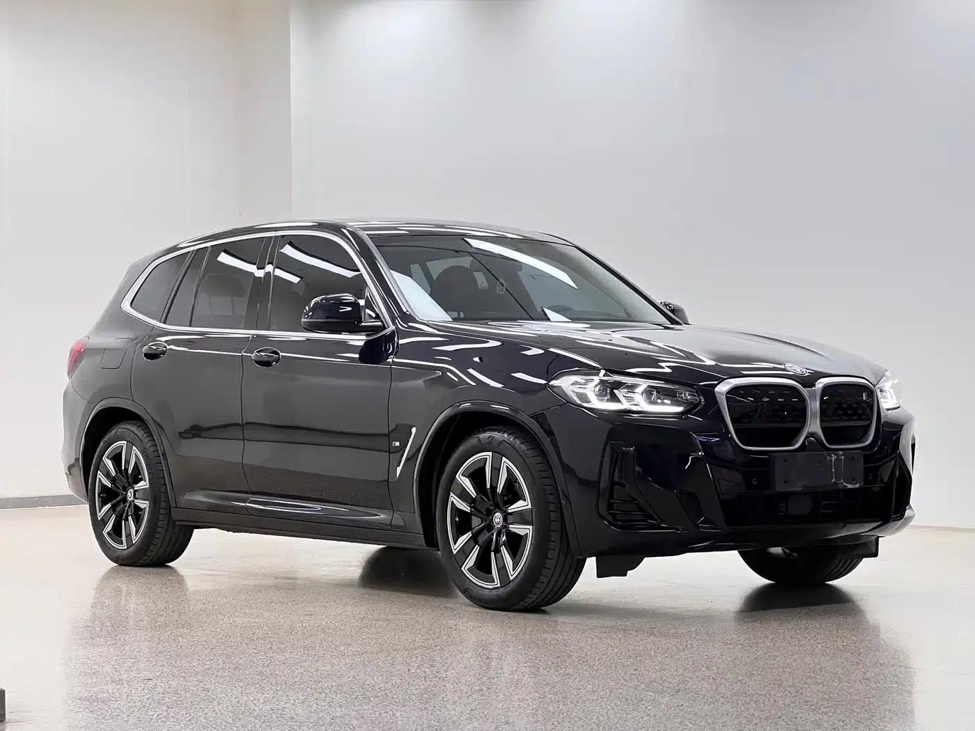 BMW iX3 2023 Leading Edition — миниатюра 3