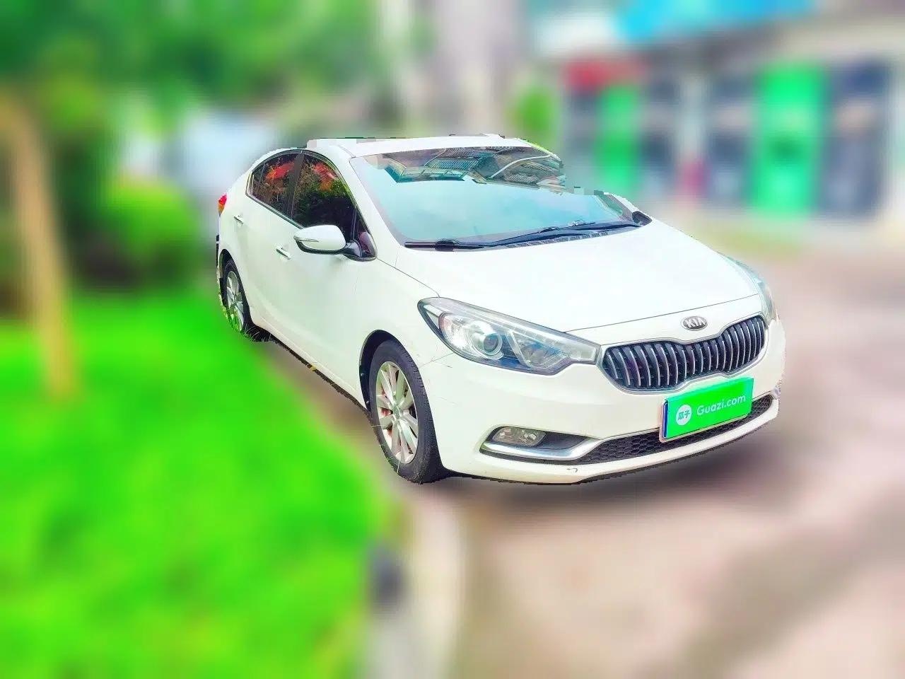 Kia K3 2013 1.6L Automatic DLX — миниатюра 3