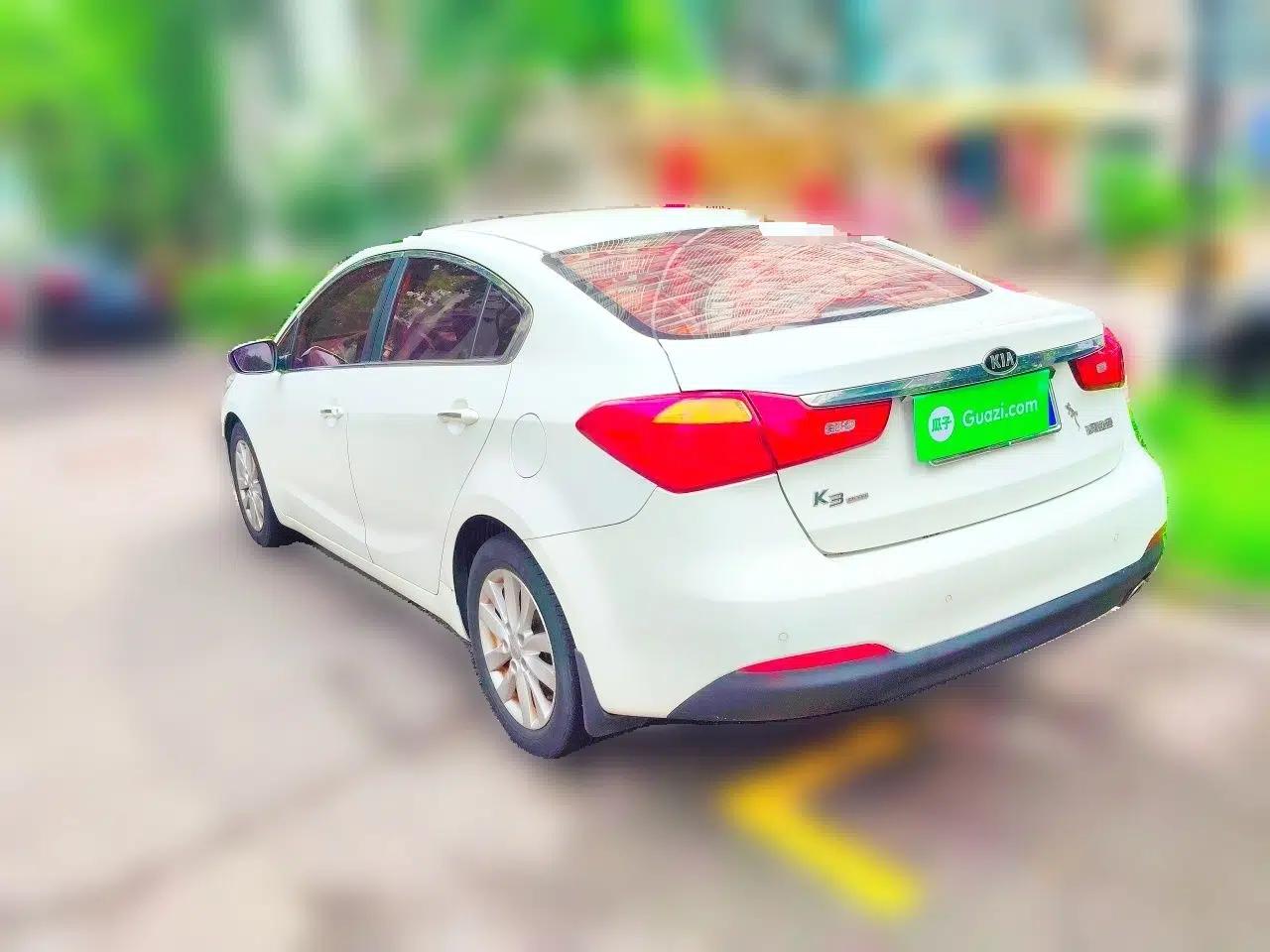 Kia K3 2013 1.6L Automatic DLX — миниатюра 4