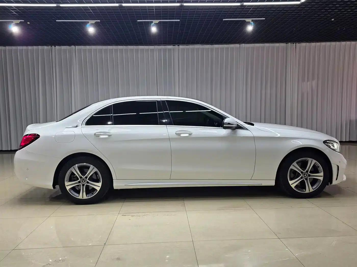 2021 Mercedes-Benz C-Class C 260 L Sport Edition — миниатюра 5