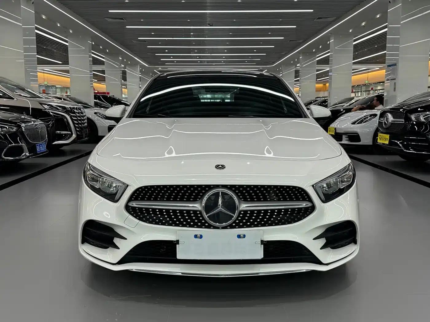 Mercedes-Benz A-Class 2019 Facelift A 200 L Sport Sedan — миниатюра 2