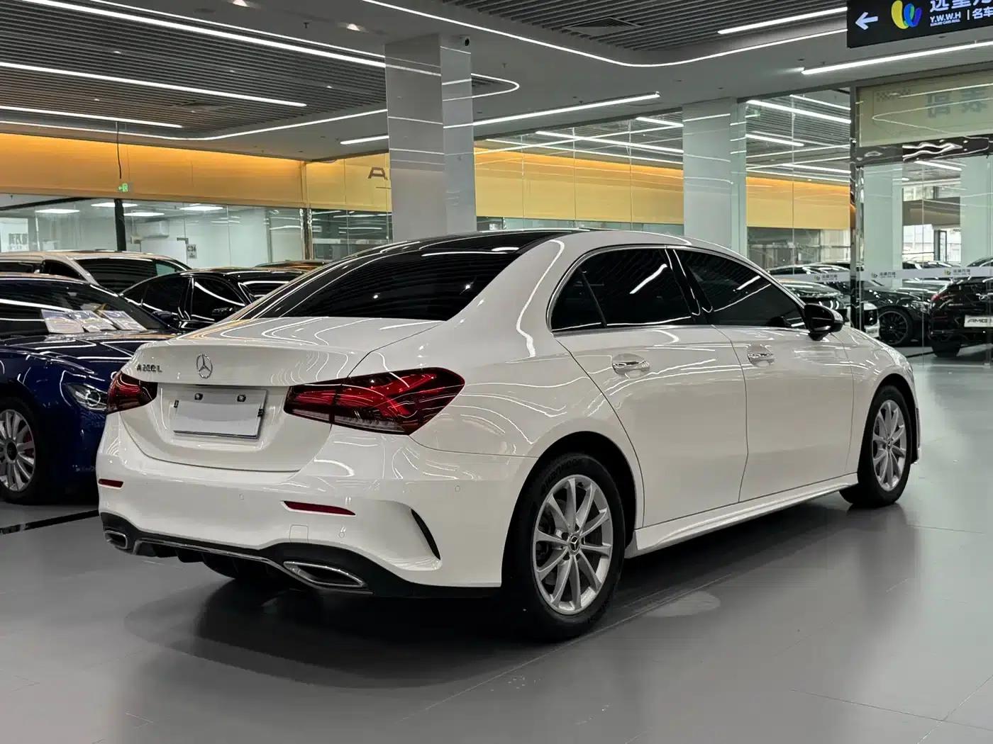 Mercedes-Benz A-Class 2019 Facelift A 200 L Sport Sedan — миниатюра 6