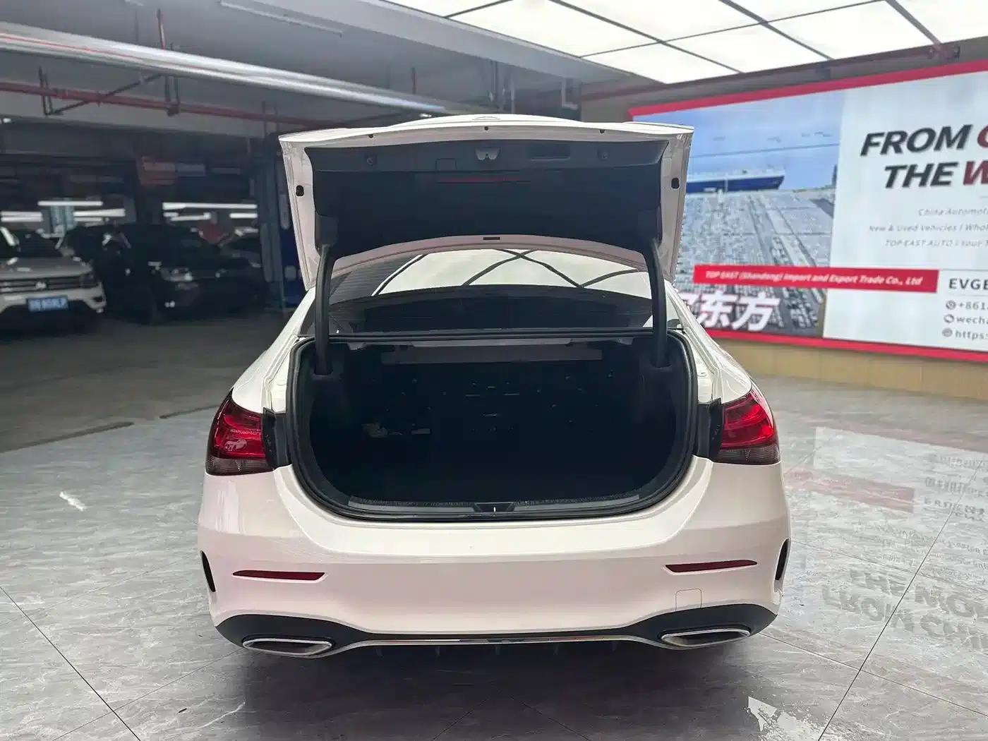 Mercedes-Benz A-Class 2021 Facelift A 180 L Sport Sedan — миниатюра 14