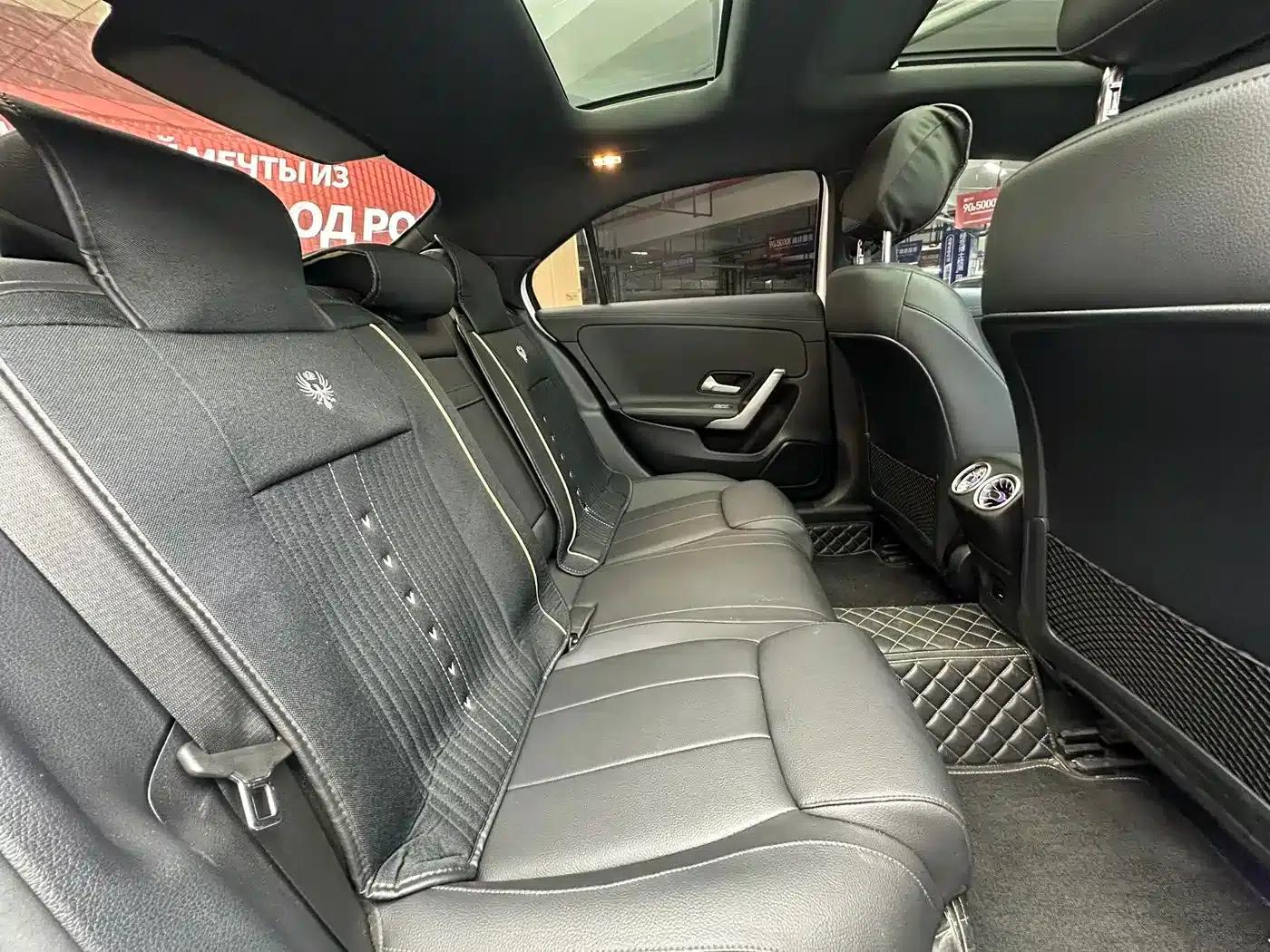 Mercedes-Benz A-Class 2021 Facelift A 180 L Sport Sedan — миниатюра 15