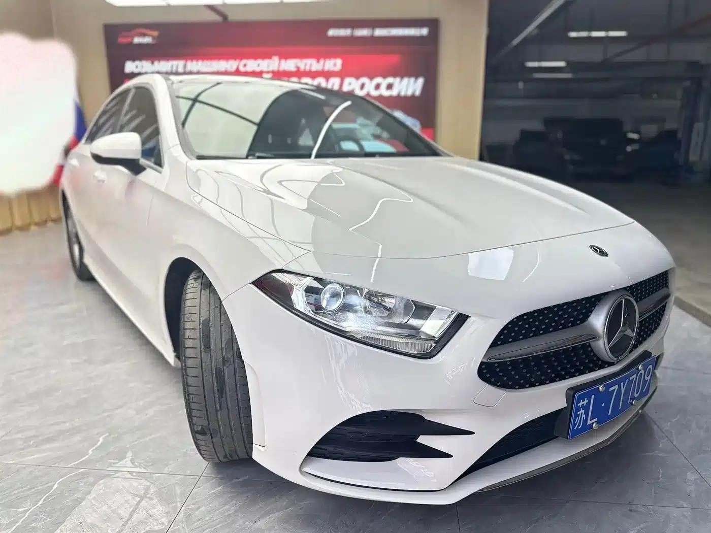 Mercedes-Benz A-Class 2021 Facelift A 180 L Sport Sedan — миниатюра 3