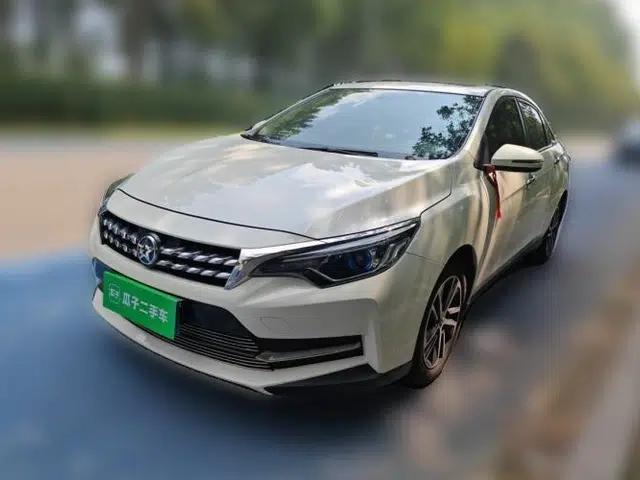 Venucia D60 2020 1.6L XL CVT Enjoyment Edition