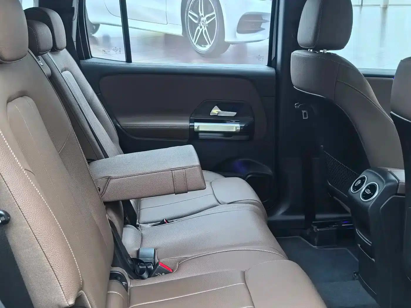 Mercedes-Benz GLB 2025 GLB 220 Fashion Edition — миниатюра 25