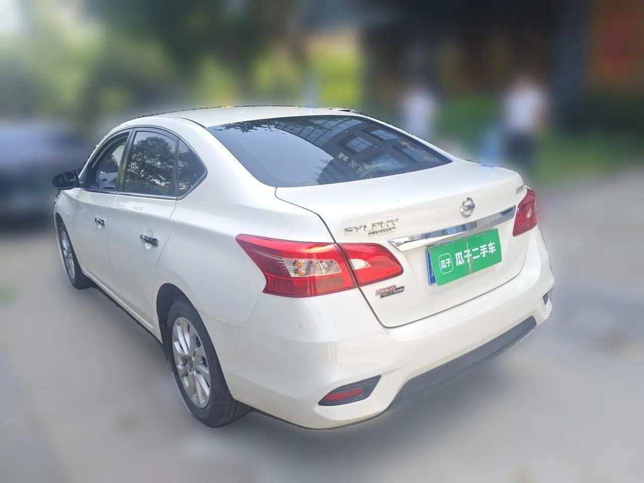 Nissan Sylphy 2022 Classic 1.6XL CVT Luxury Edition — миниатюра 4