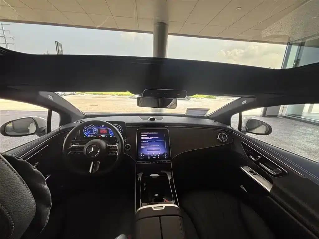 Mercedes-Benz EQE 2025 500 4MATIC Pioneer Edition — миниатюра 4