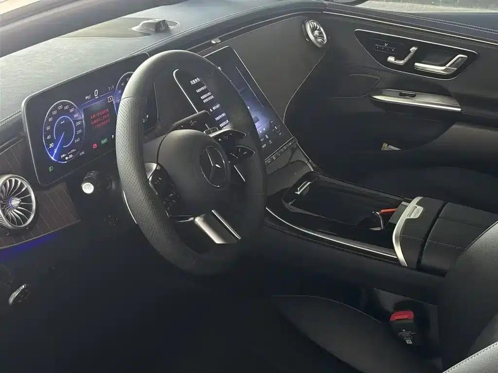 Mercedes-Benz EQE 2025 500 4MATIC Pioneer Edition — миниатюра 5