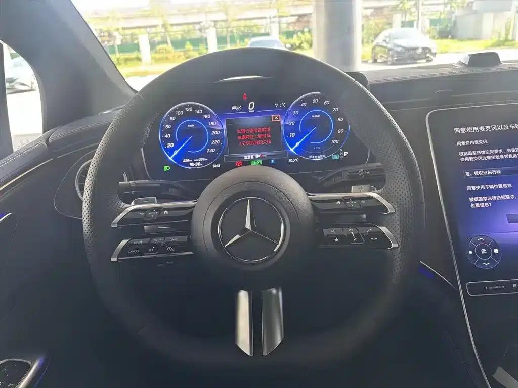 Mercedes-Benz EQE 2025 500 4MATIC Pioneer Edition — миниатюра 6