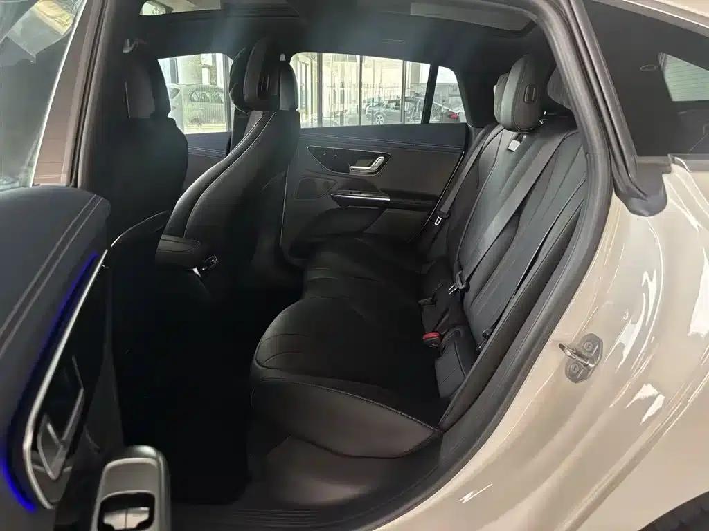 Mercedes-Benz EQE 2025 500 4MATIC Pioneer Edition — миниатюра 7