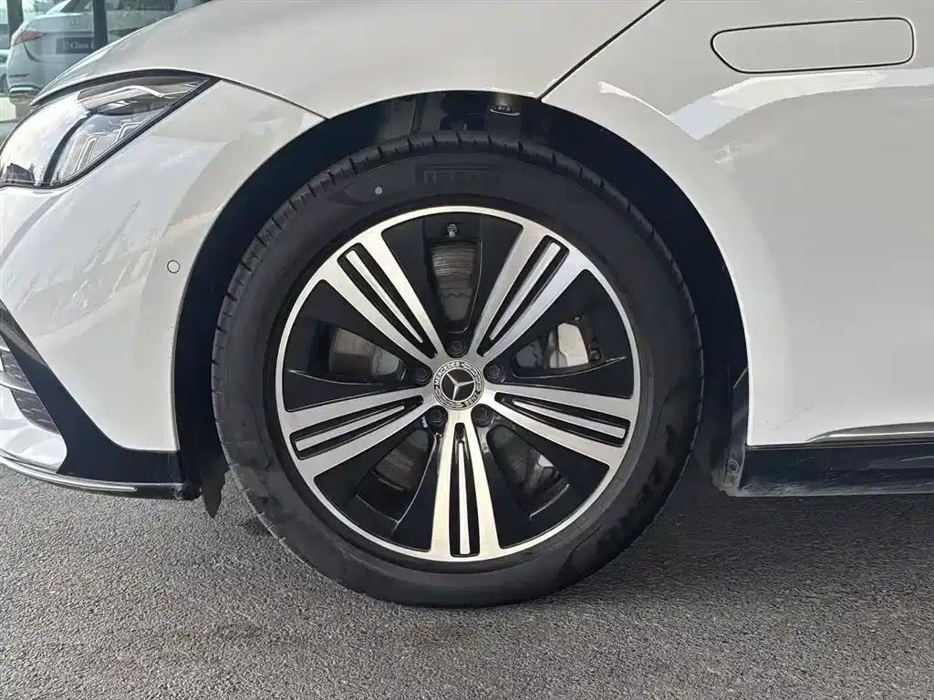 Mercedes-Benz EQE 2025 500 4MATIC Pioneer Edition — миниатюра 9