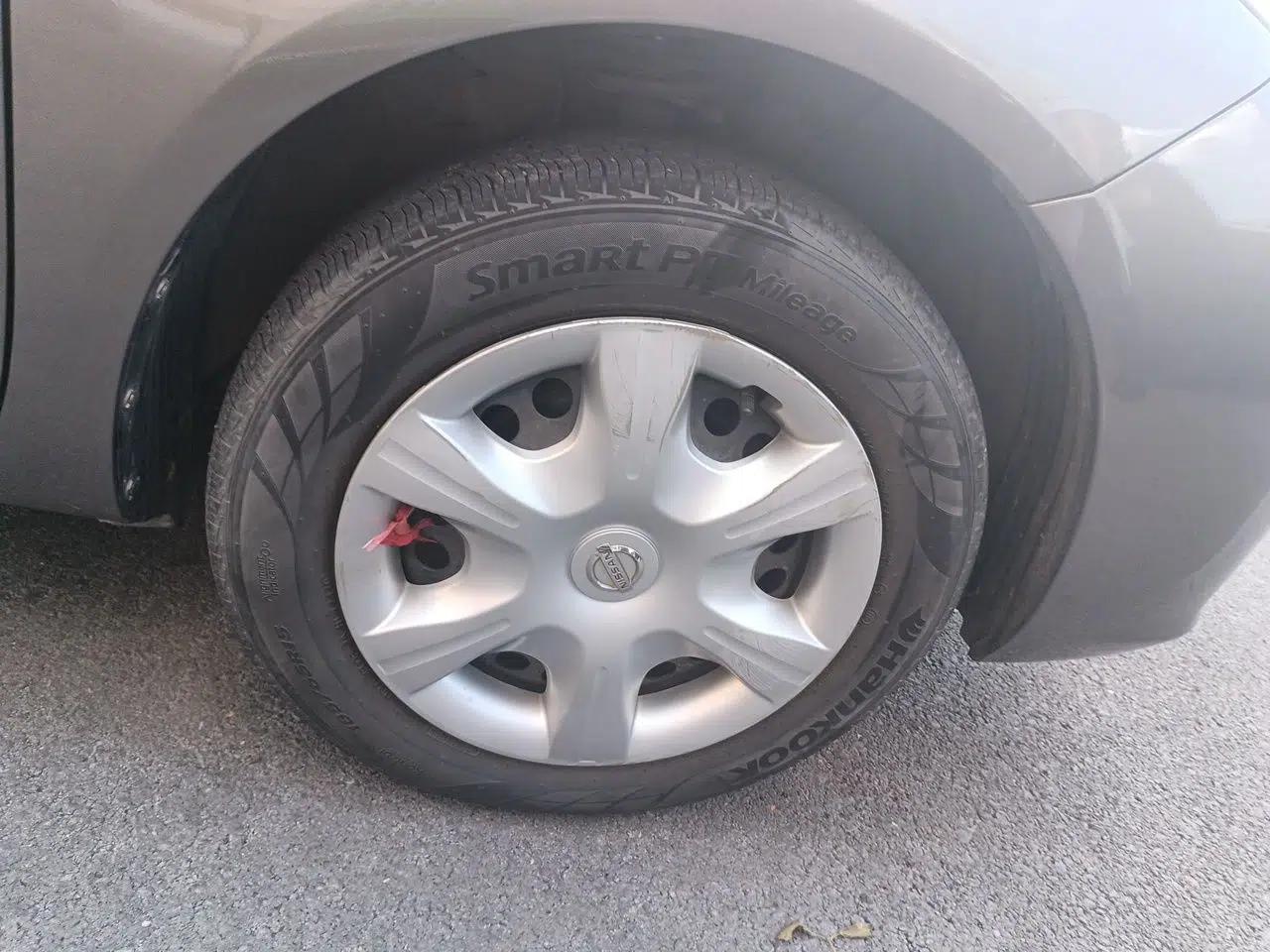 Nissan Sunny 2011 1.5XE Manual Comfort Edition — миниатюра 8