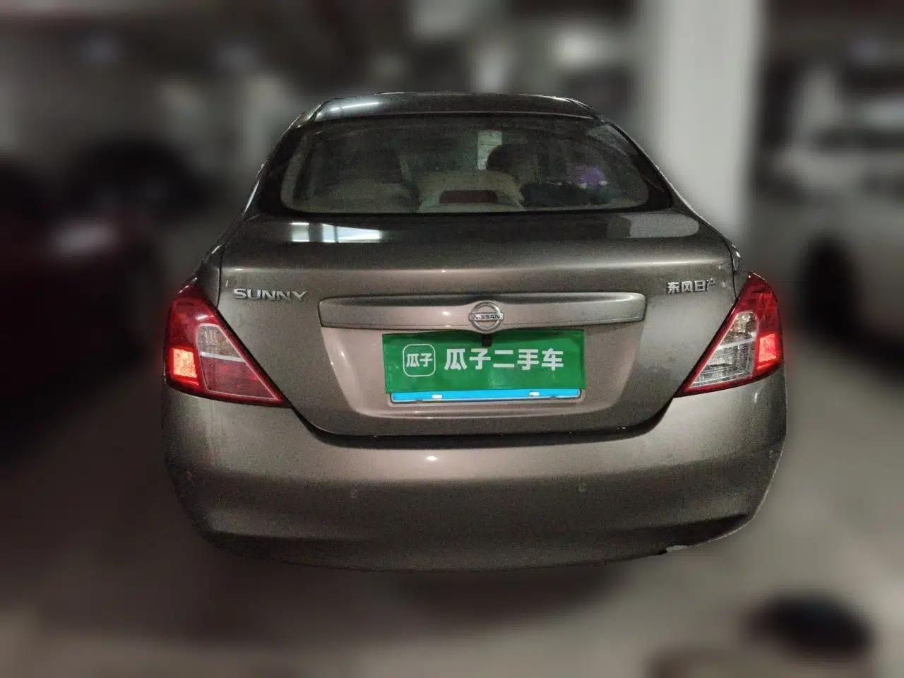 Nissan Sunny 2011 1.5XE Manual Comfort Edition — миниатюра 5