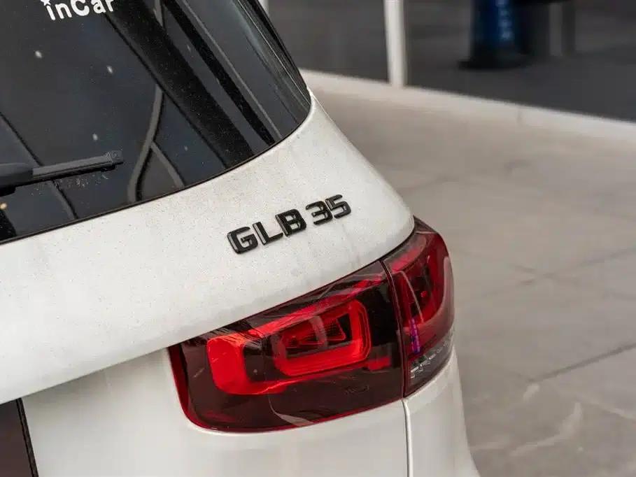 2021 Mercedes-Benz GLB AMG 35 4MATIC — миниатюра 19