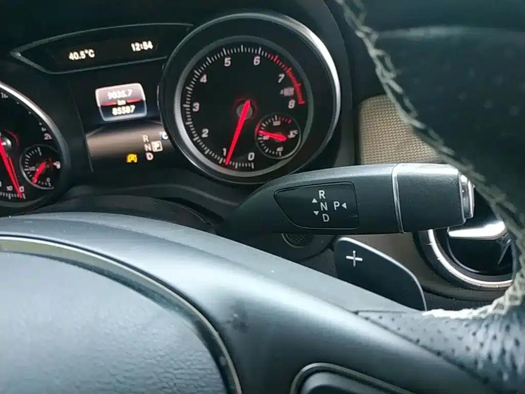 Imported Mercedes-Benz CLA 2017 CLA 200 Fashion Edition — миниатюра 14