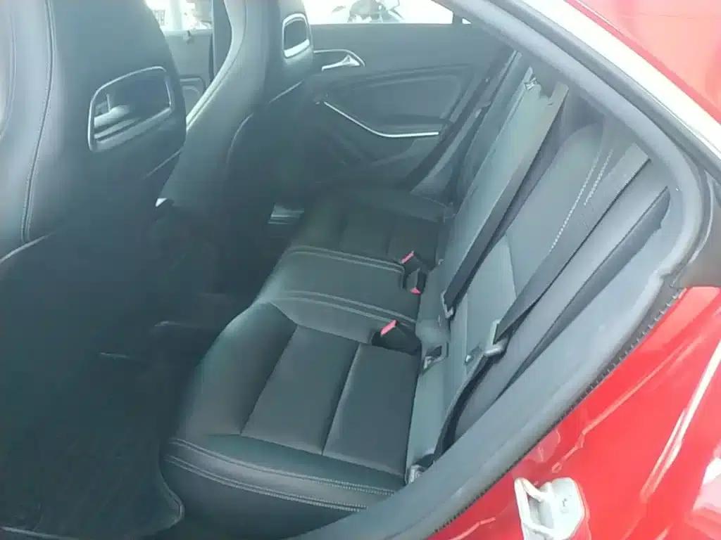 Imported Mercedes-Benz CLA 2017 CLA 200 Fashion Edition — миниатюра 17