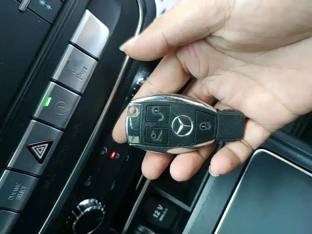 Imported Mercedes-Benz CLA 2017 CLA 200 Fashion Edition — миниатюра 9