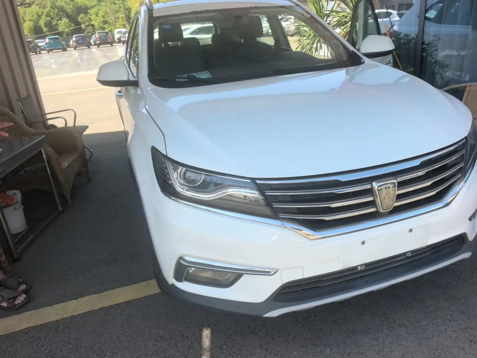 Roewe RX5 2018 20T Two-Wheel Drive Automatic Flagship Edition — миниатюра 3