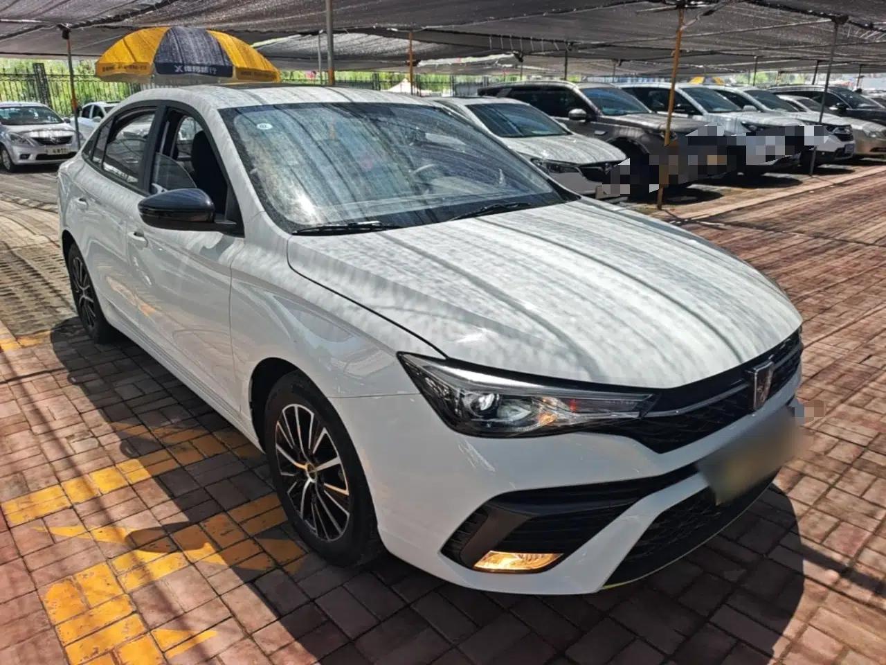 Roewe i5 2021 1.5L CVT Platinum Edition — миниатюра 3