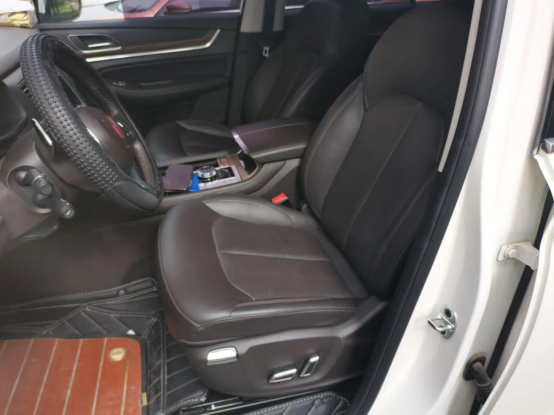 Roewe RX8 2019 30T Smart Connectivity All-Wheel Drive Supreme Edition — миниатюра 15