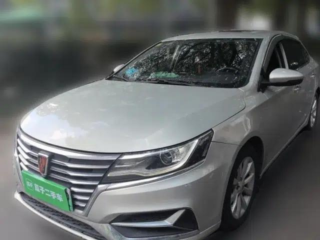 Roewe i6 New Energy 2017 45T Hybrid Connect & Smart Enjoyment Edition