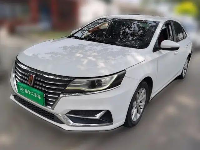 Roewe i6 New Energy 2017 45T Hybrid Connect & Smart Enjoyment Edition