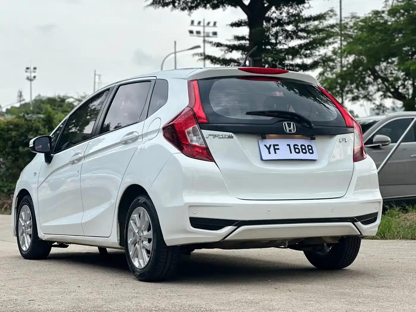 Honda Fit 2018 1.5L CVT Comfort Sunroof Edition — миниатюра 5