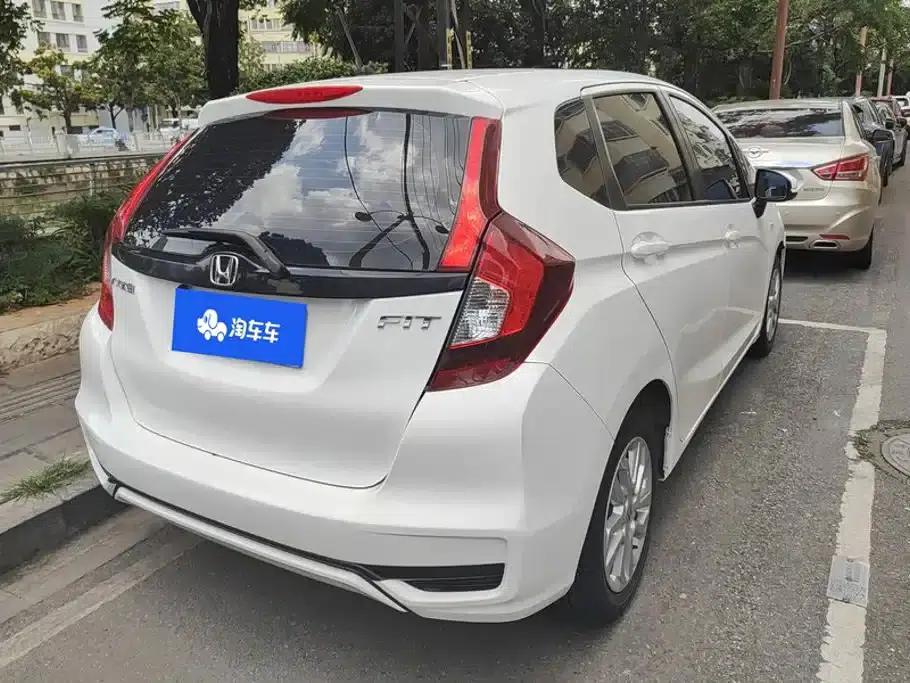 Honda Fit 2018 1.5L CVT Sport Edition — миниатюра 3