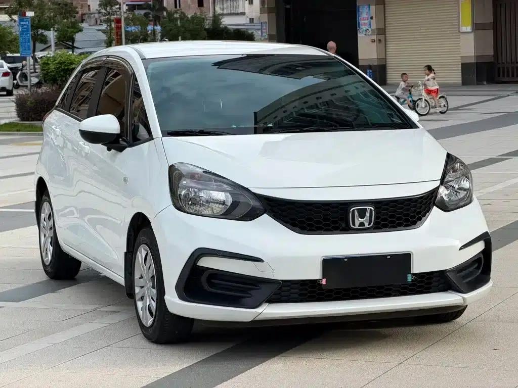 Honda Fit 2021 1.5L CVT Trend Edition — миниатюра 3