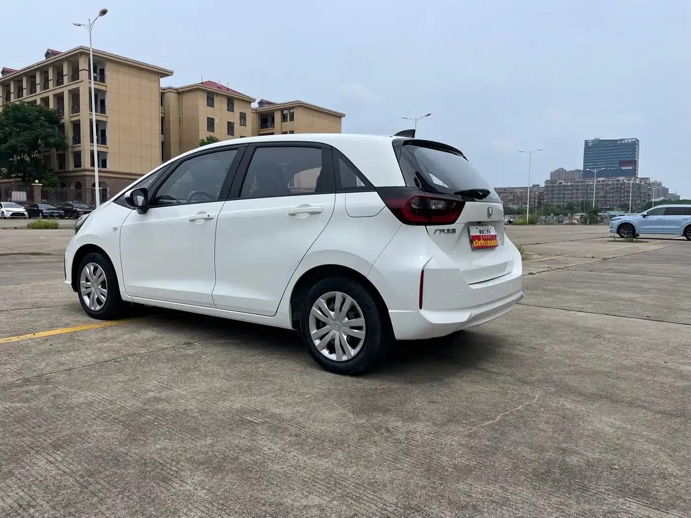 Honda Fit 2023 1.5L CVT Trend Edition — миниатюра 3