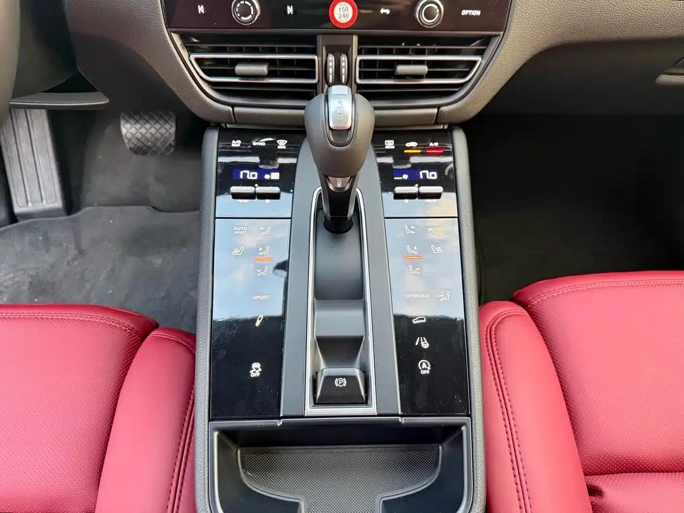 2022 Macan 2.0T — миниатюра 9