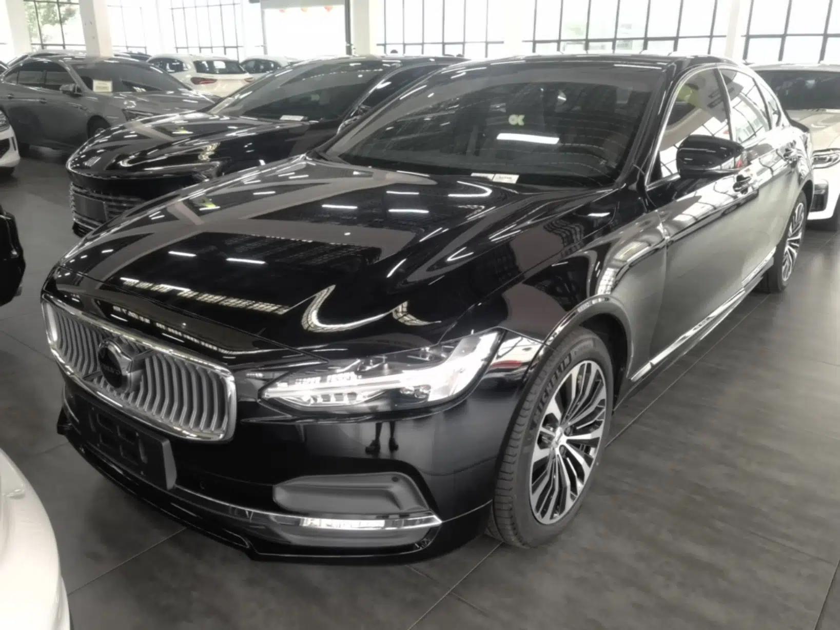Volvo S90 2025 B5 Zhiyi Luxury Edition — миниатюра 1
