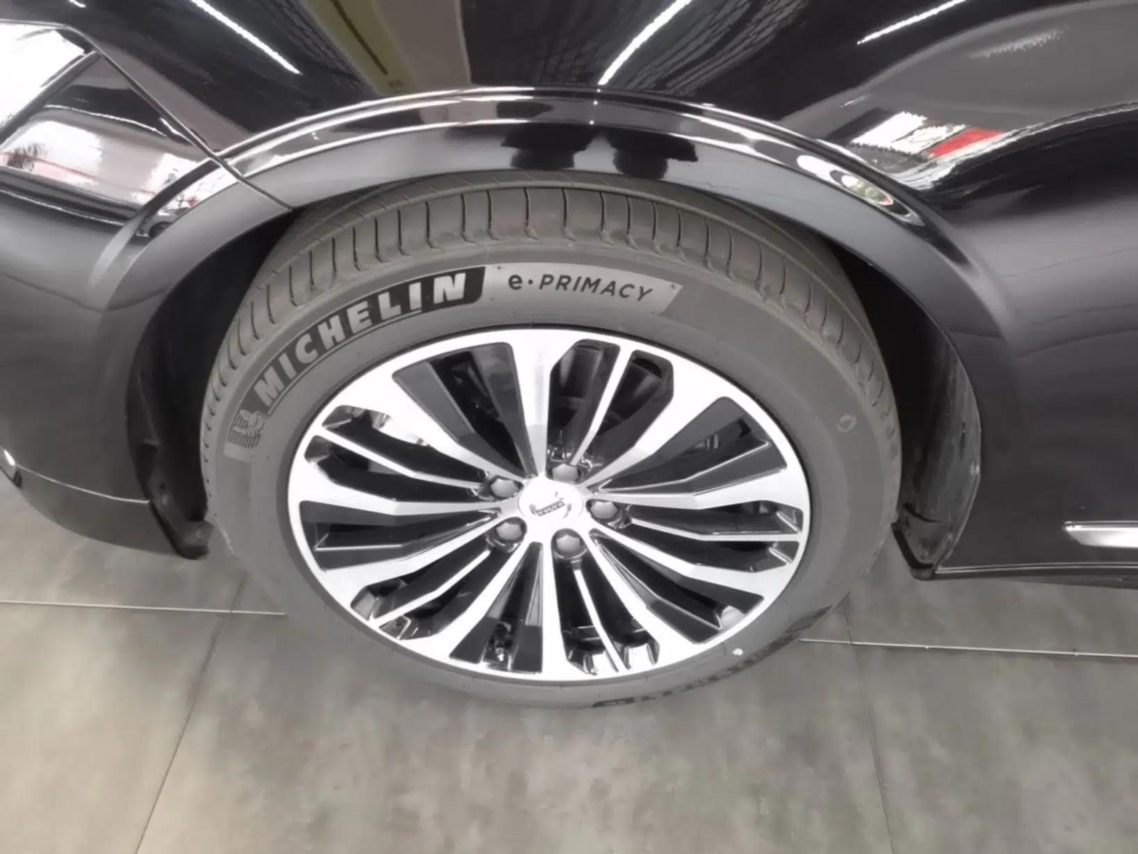 Volvo S90 2025 B5 Zhiyi Luxury Edition — миниатюра 10