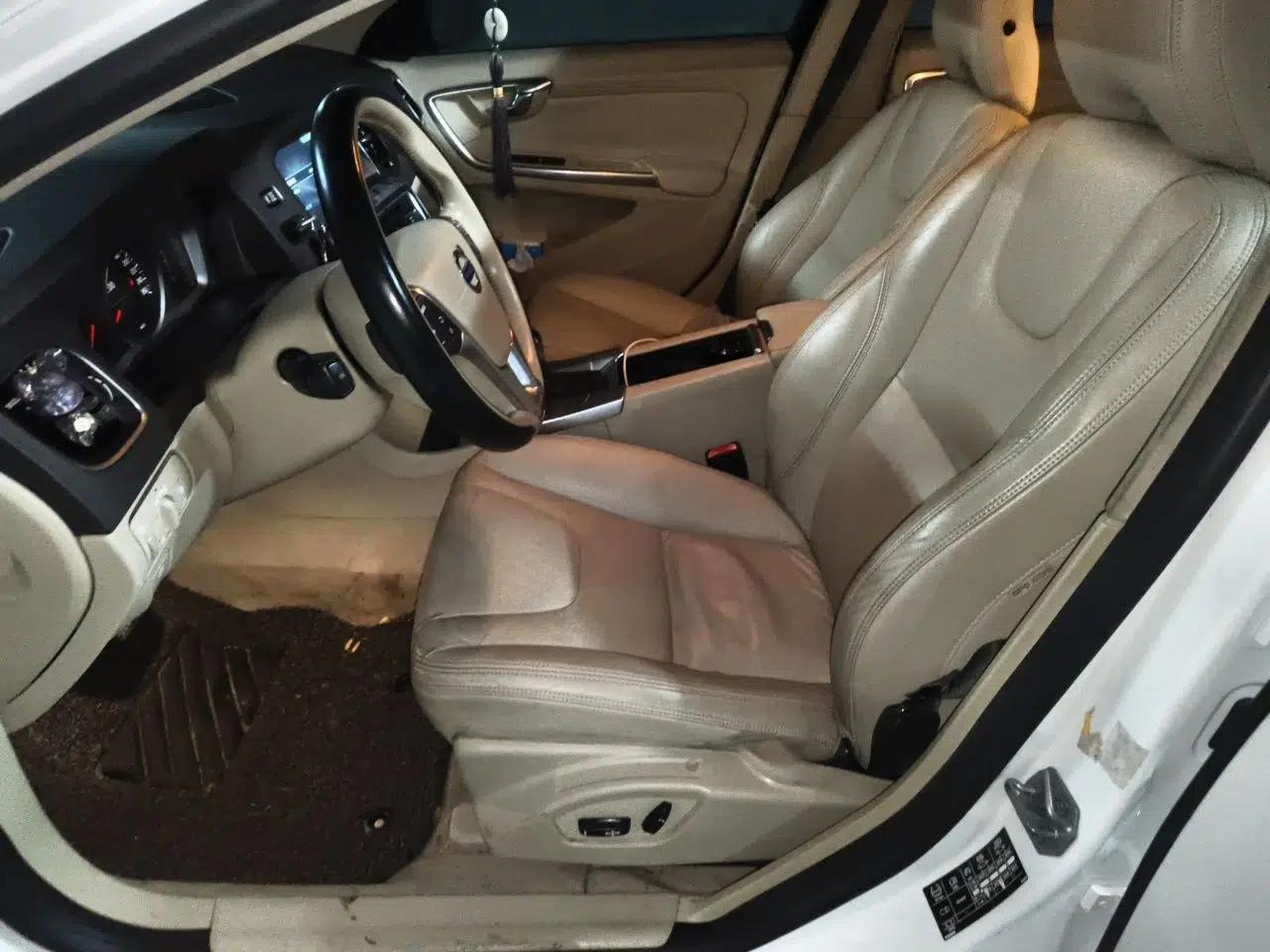 Volvo S60 2015 S60L 2.0T Zhiyuan Edition — миниатюра 15