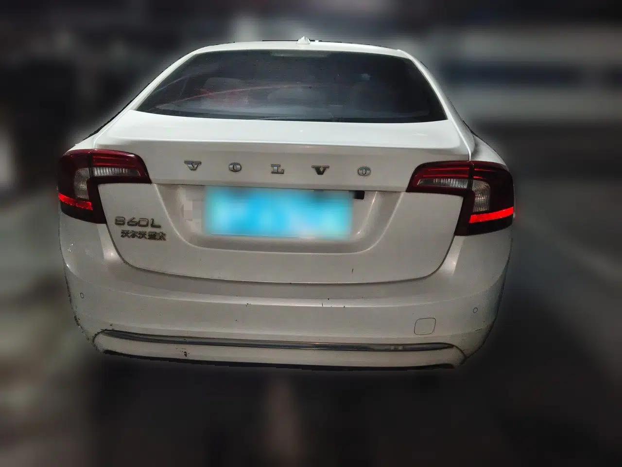 Volvo S60 2015 S60L 2.0T Zhiyuan Edition — миниатюра 5