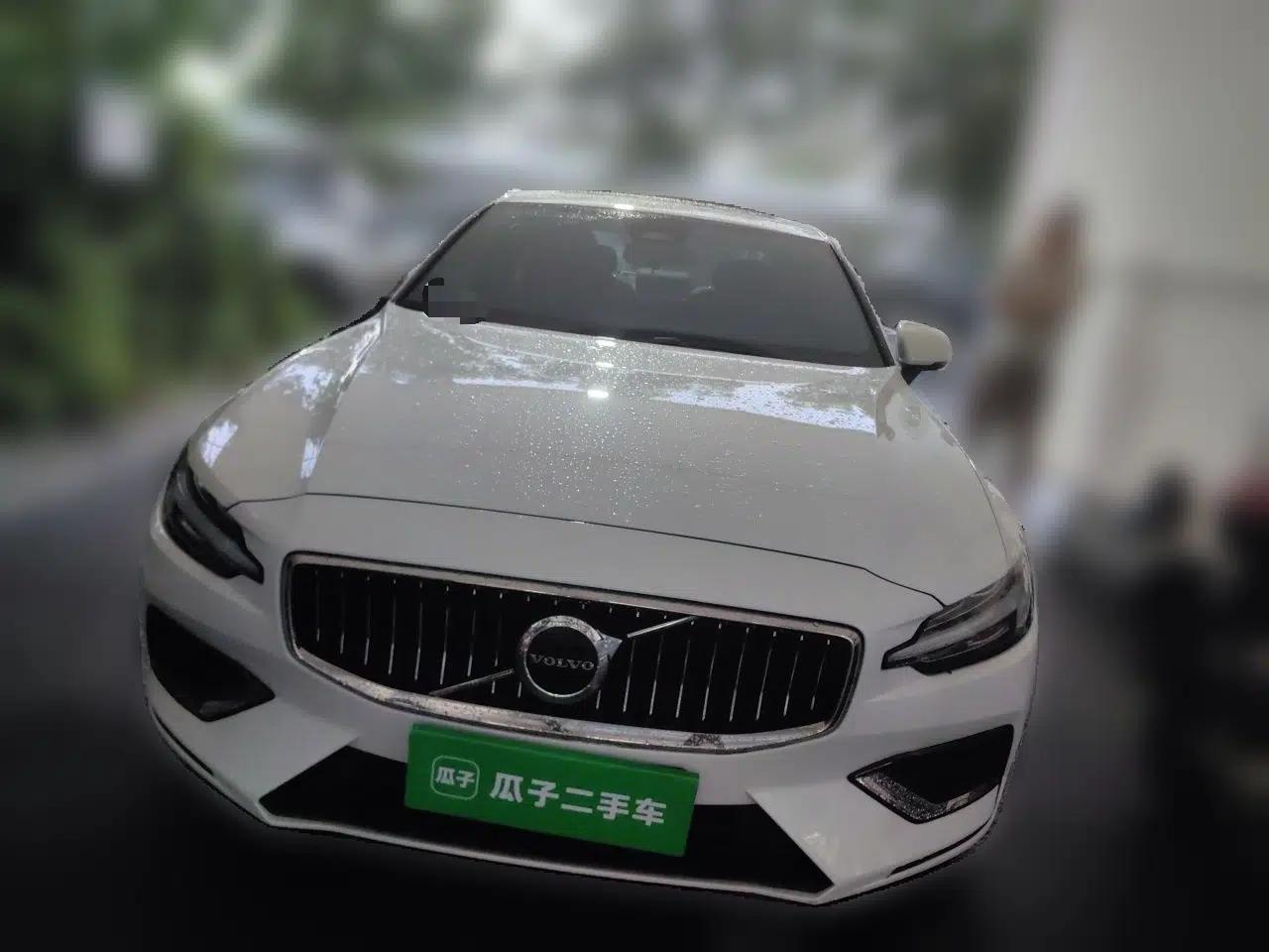 Volvo S60 2023 B4 Zhiyi Luxury Edition — миниатюра 2
